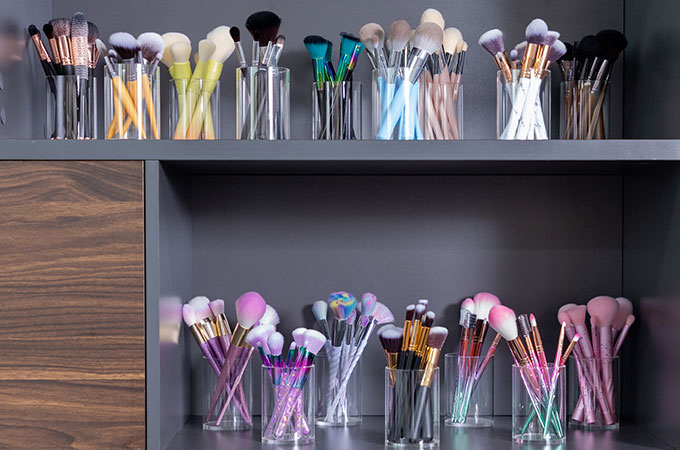 makeup brush exhibition hall